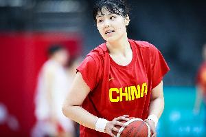 媒体人谈李月汝护照遗失:物流效率&准确率方面 中国全面领先美国
