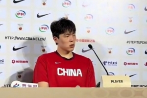 杨瀚森:比赛后要接受四遍采访 问题大差不差 车轱辘话来回说