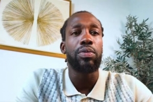 贝弗利:我曾是快船西决功臣却谈崩合同 电话求助小卡才拿到加价