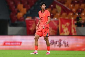 回归阵容!17岁赵松源本场重回国足名单,上场对新西兰缺席