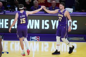劲球直播_足球赛事直播_篮球赛事直播_NBA|CBA|英超直播